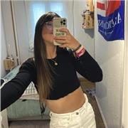 Profesora de fútbol y tenis , imparte clases a niños de todas las edades